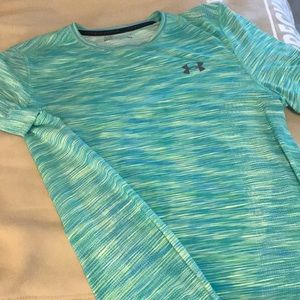 Men’s Under Armour shirt